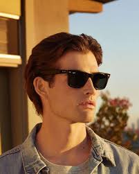RAY BAN