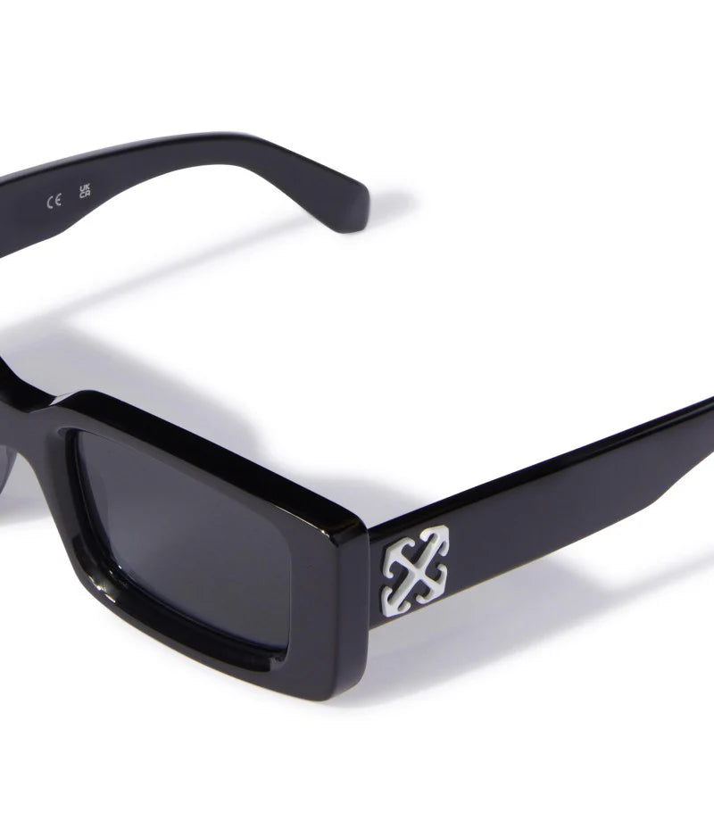 Off-White  OERI127 Arthur 1007 black
